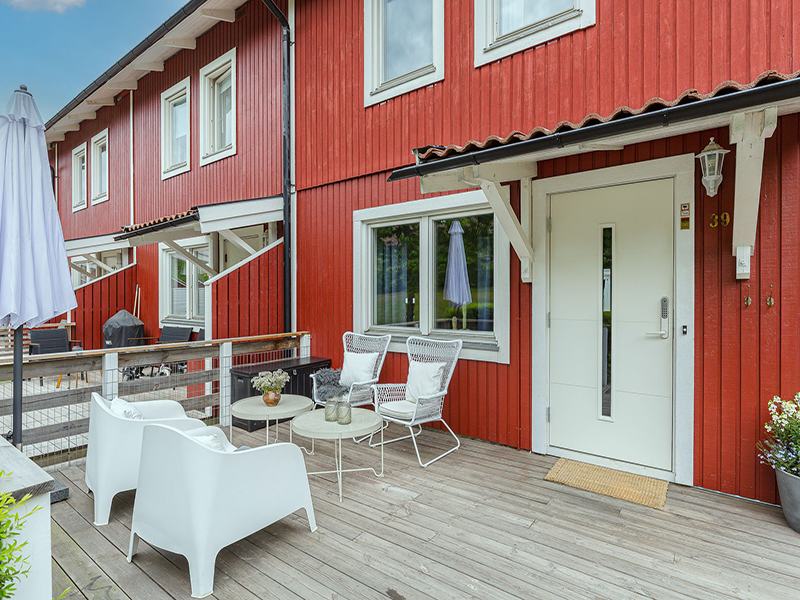 Takomläggning Tegelpannor Radhus. Älgö Ö Saltsjöbaden